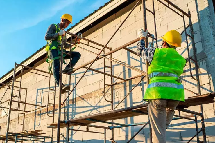 Andaime tubular: 5 motivos para escolher o aluguel na sua obra